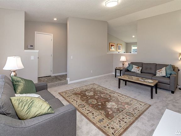 4th image of 17301 10th Avenue Ct E