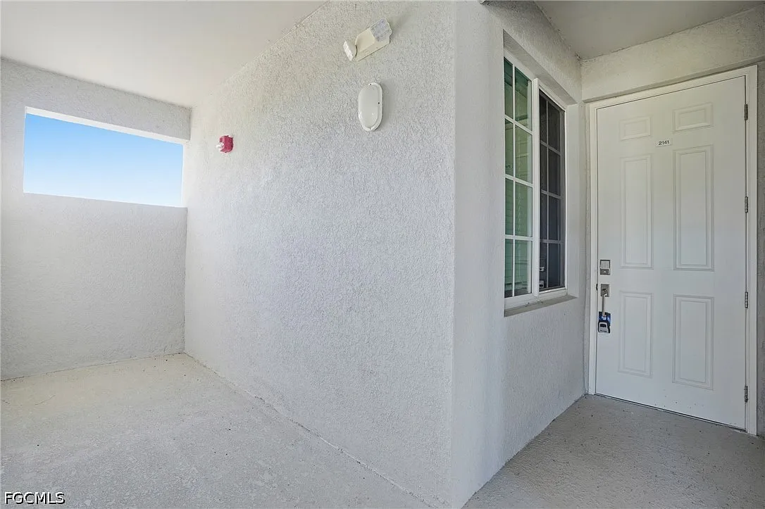2 bed, 2.0 bath, 1198 sqft, $5,500 — Photo 1