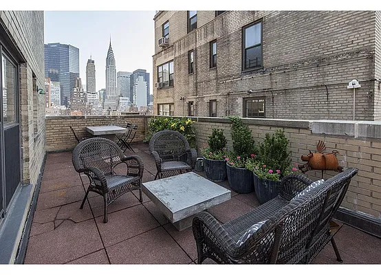 Rented by Warburg | media 20