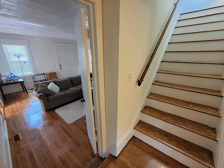 1500 W Friendly Ave #3 — Photo 8