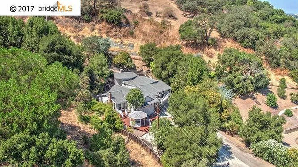 20655 Almaden Road — Photo 1