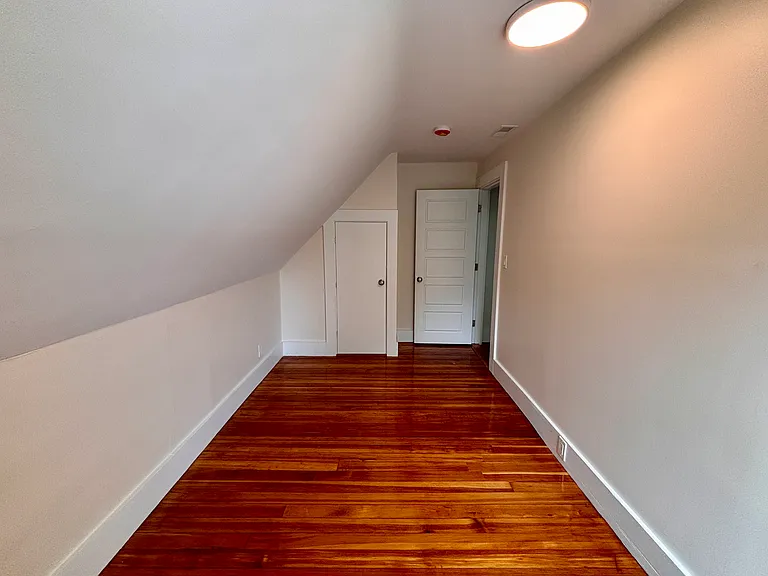 29 Sylvan St #2 — Photo 13