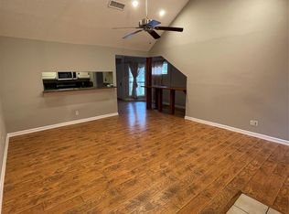 6601 Sands Point Dr APT 63, Houston, TX 77074