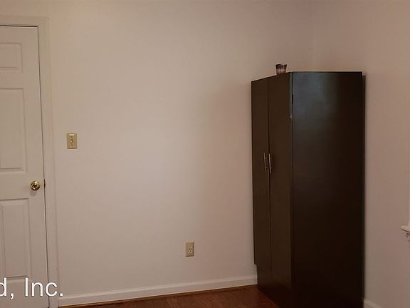 2nd image of 412 Cork St