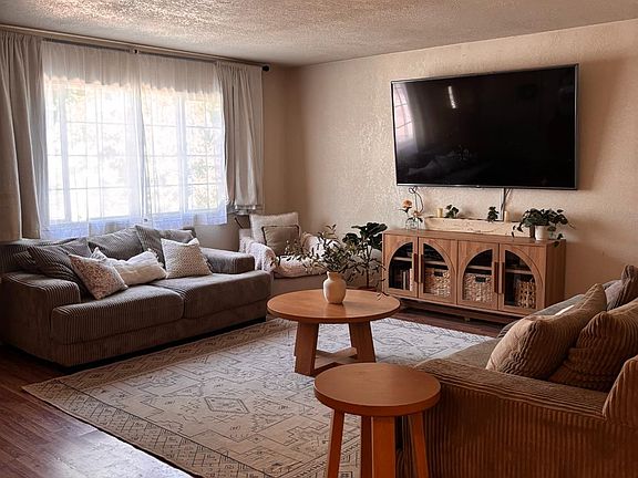 4th image of 16194 Noel Ln