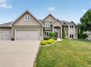 1161 Heritage Ct, Sun Prairie, WI 53590
