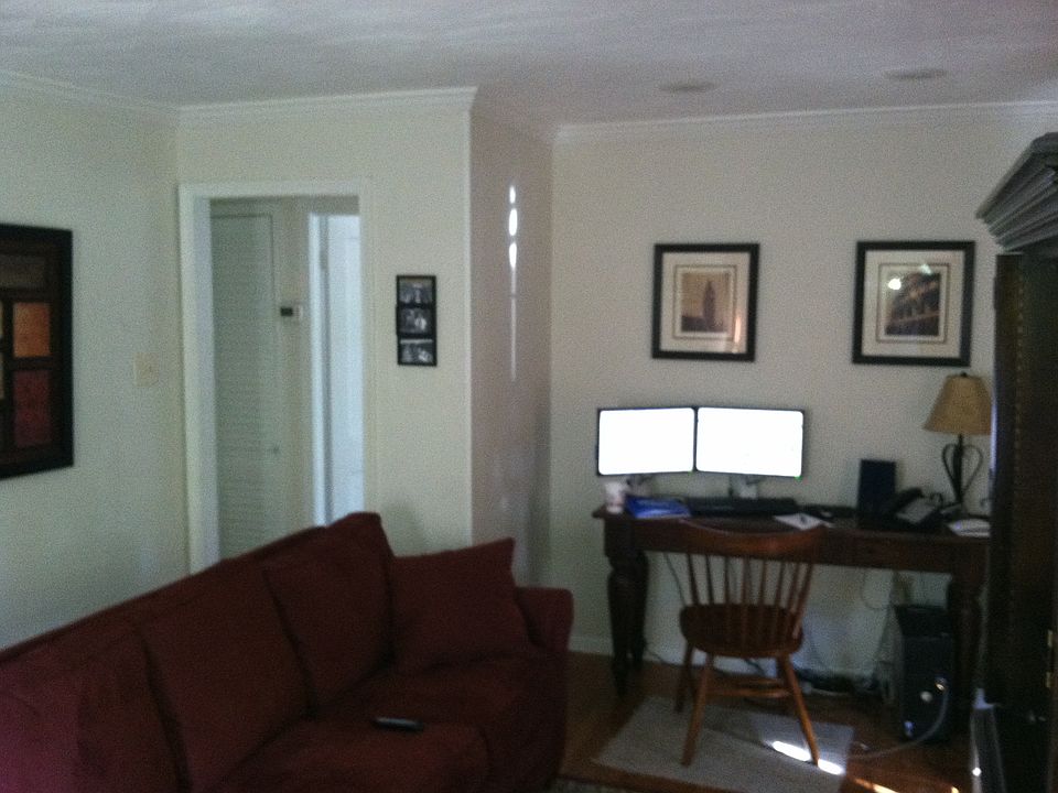 2nd image of 929 Windsor Ave SW