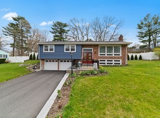 10 Barry St, Randolph, MA 02368