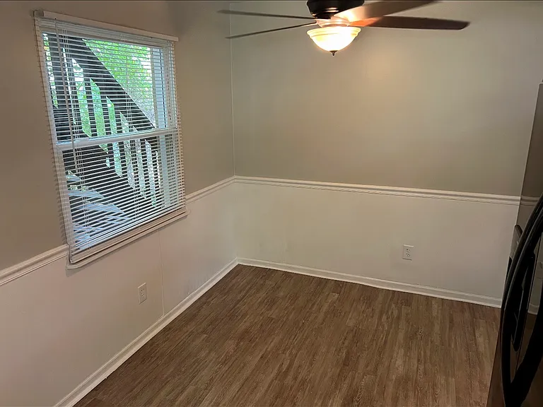 944 Floyd Ave SW #A — Photo 10