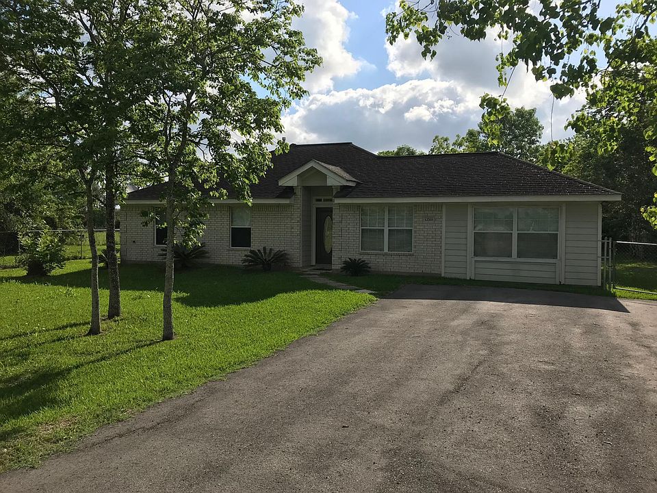 1st image of 12703 Fairlane Dr