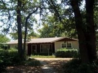 2609 Sandy Ln, Fort Worth, TX 76112