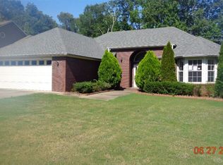 66 Laver Cir, Little Rock, AR 72210