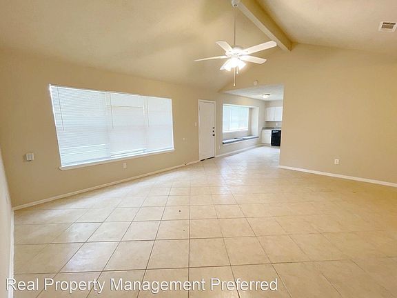 5th image of 13927 Dominique Dr