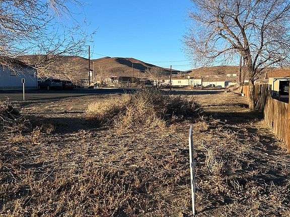 5th image of 1325 Lahonton Dr