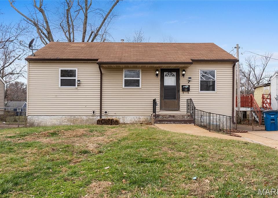 1st image of 10423 Balmoral Dr