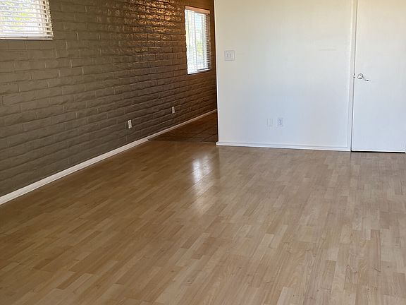4th image of 1017 E Fairmount Ave #1031