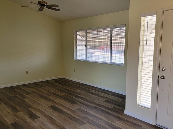 2nd image of 21607 N Yellowstone Ct