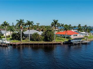 2002 SE 47th St, Cape Coral, FL 33904
