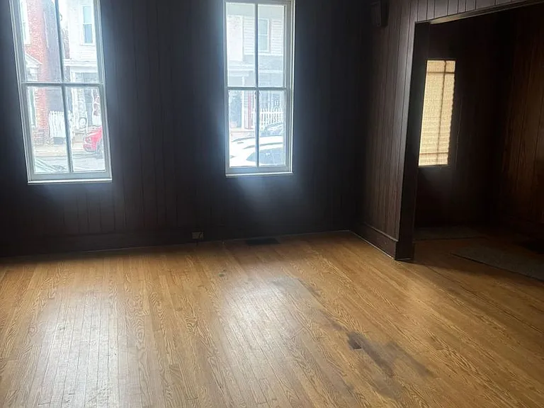 219 Market St — Photo 11