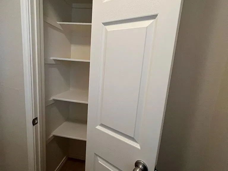 2915 Bushnell Dr — Photo 10