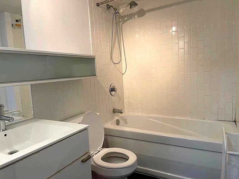 111 Elizabeth St Toronto, ON, M5G1P7 Apartments for Rent Zillow 111 Elizabeth St Toronto, ON, M5G1P7 Apartments for Rent Zillow