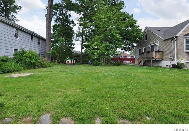 2nd image of 45 Holly St