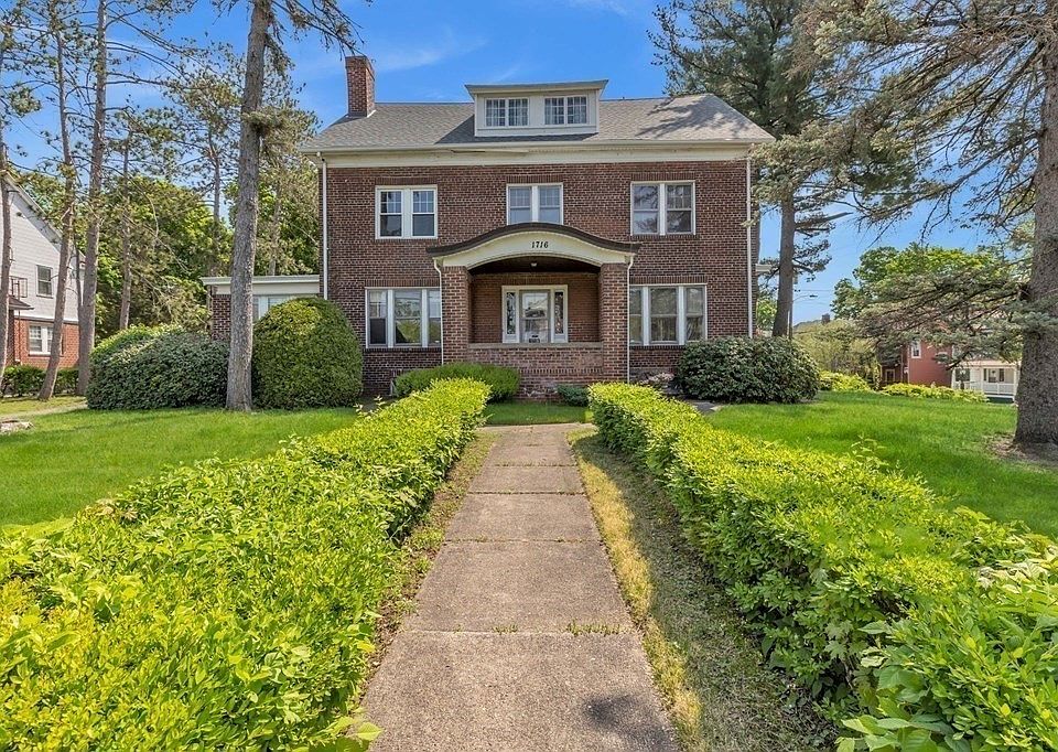 1716 Northampton St, Holyoke, MA 01040 Zillow