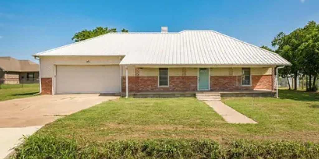 501 Pearson Ranch Rd, Weatherford, TX 76087