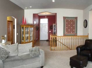 5107 B Avenue Pl, Kearney, NE 68847