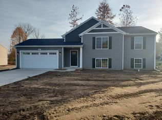3867 Sumner Dr, Watervliet, MI 49098