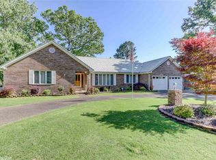 519 Lakeshore Dr, Hot Springs, AR 71913