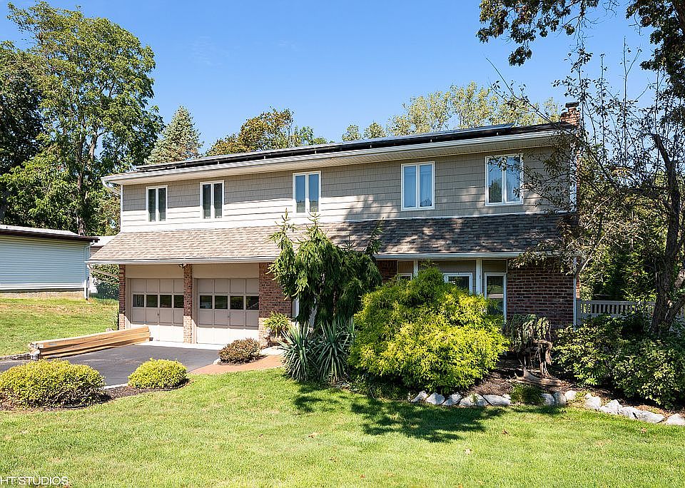 1st image of 31 Bowman Ln