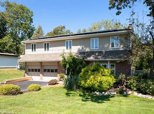 31 Bowman Ln, Kings Park, NY 11754