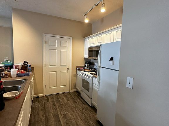 4th image of 1905 N Lincoln Ave APT 118