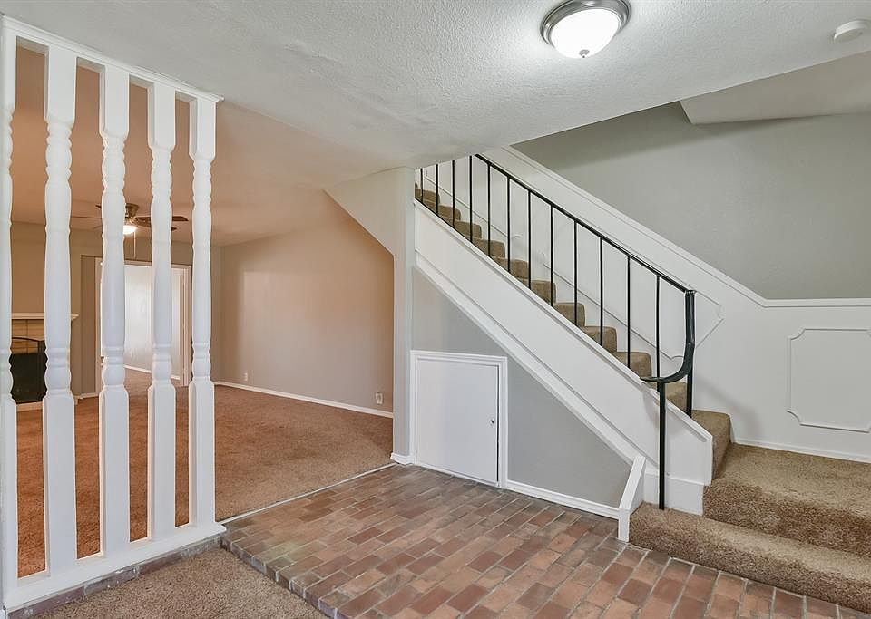 1st image of 1700 Scenic Dr