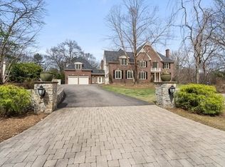 53 N Mill St, Hopkinton, MA 01748