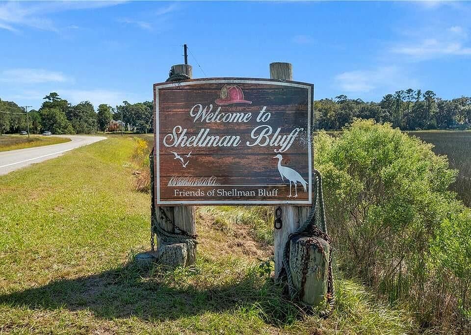1st image of 895 Marshview Dr NE #895