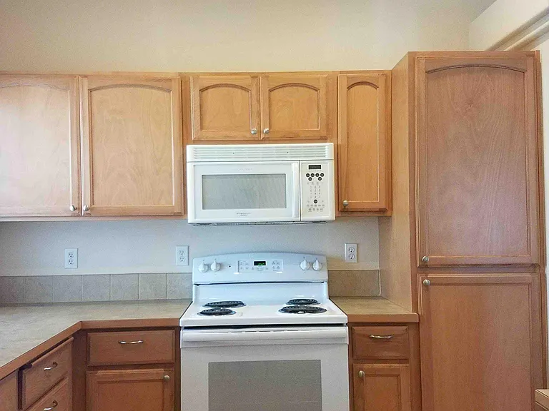 6329 N Lafayette Ln — Photo 6