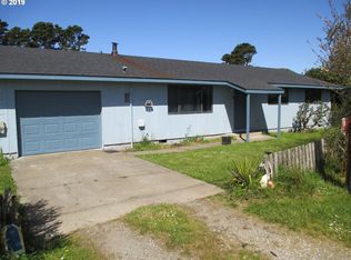 1210 Jackson Ave SW, Bandon, OR 97411