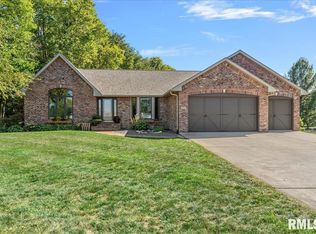 1300 Arlington Chase, Sherman, IL 62684