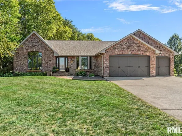 1300 Arlington Chase, Sherman, IL 62684