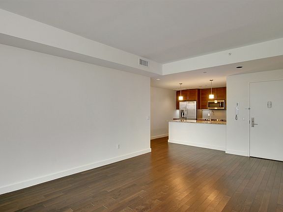 4th image of 10820 71st Ave APT 4E