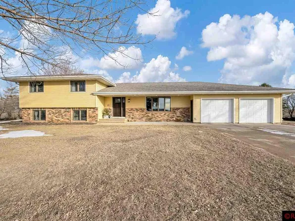 1686 210th Ave, Fairmont, MN 56031