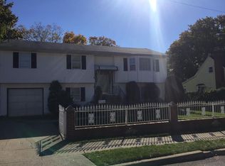 96 E Raymond Ave, Roosevelt, NY 11575