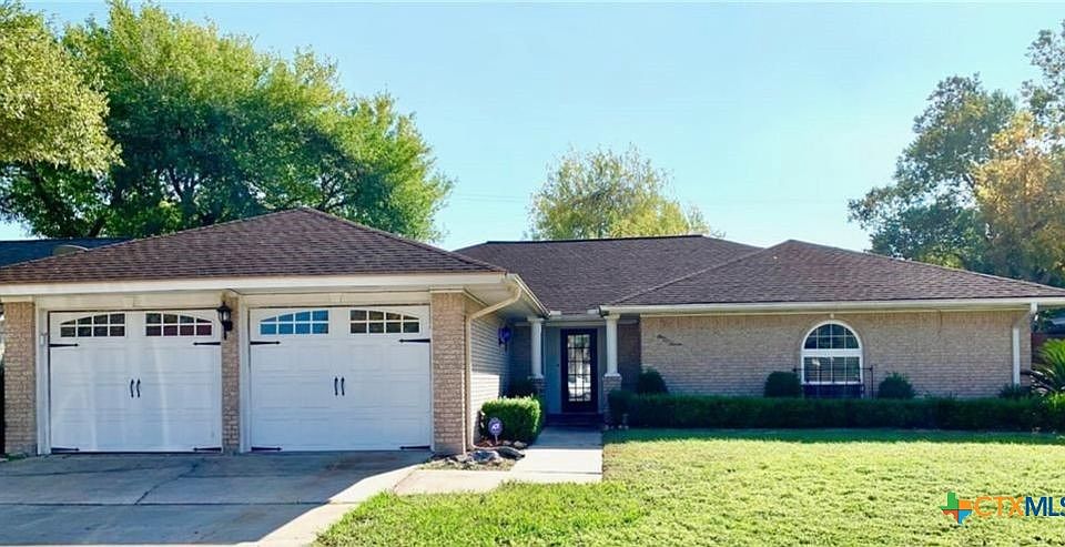 1st image of 107 Bowling Green Dr