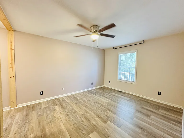 3248 N Senseney Cir — Photo 8