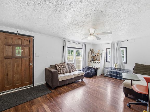 5th image of 251 W Broadacre Rd NW