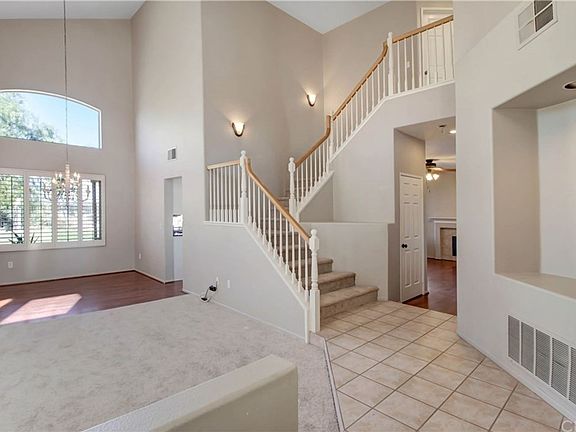 2nd image of 31920 Via Cordoba