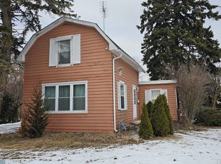 1124 Jackson Ct, Waukegan, IL 60085