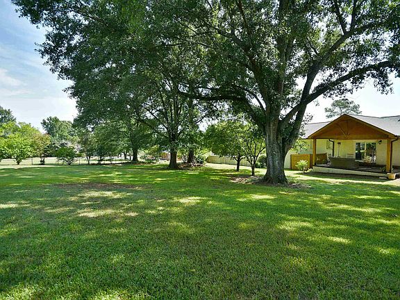2nd image of 3001 River Rd